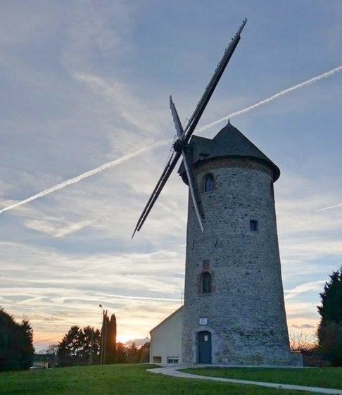 Avesnois, le moulin de la Parapette à Marpent.