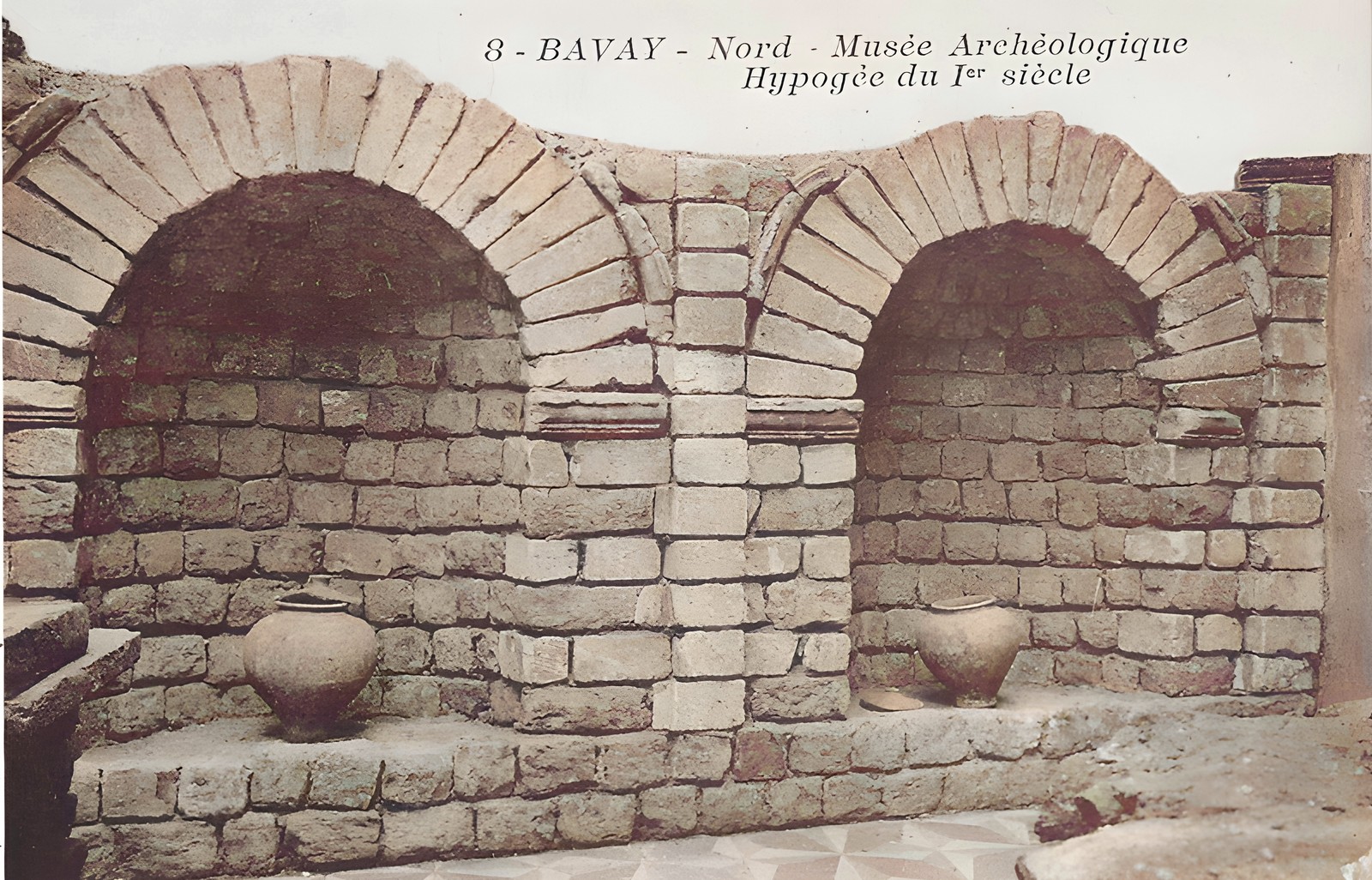 photos des collections de l'ancien musée de Bavay