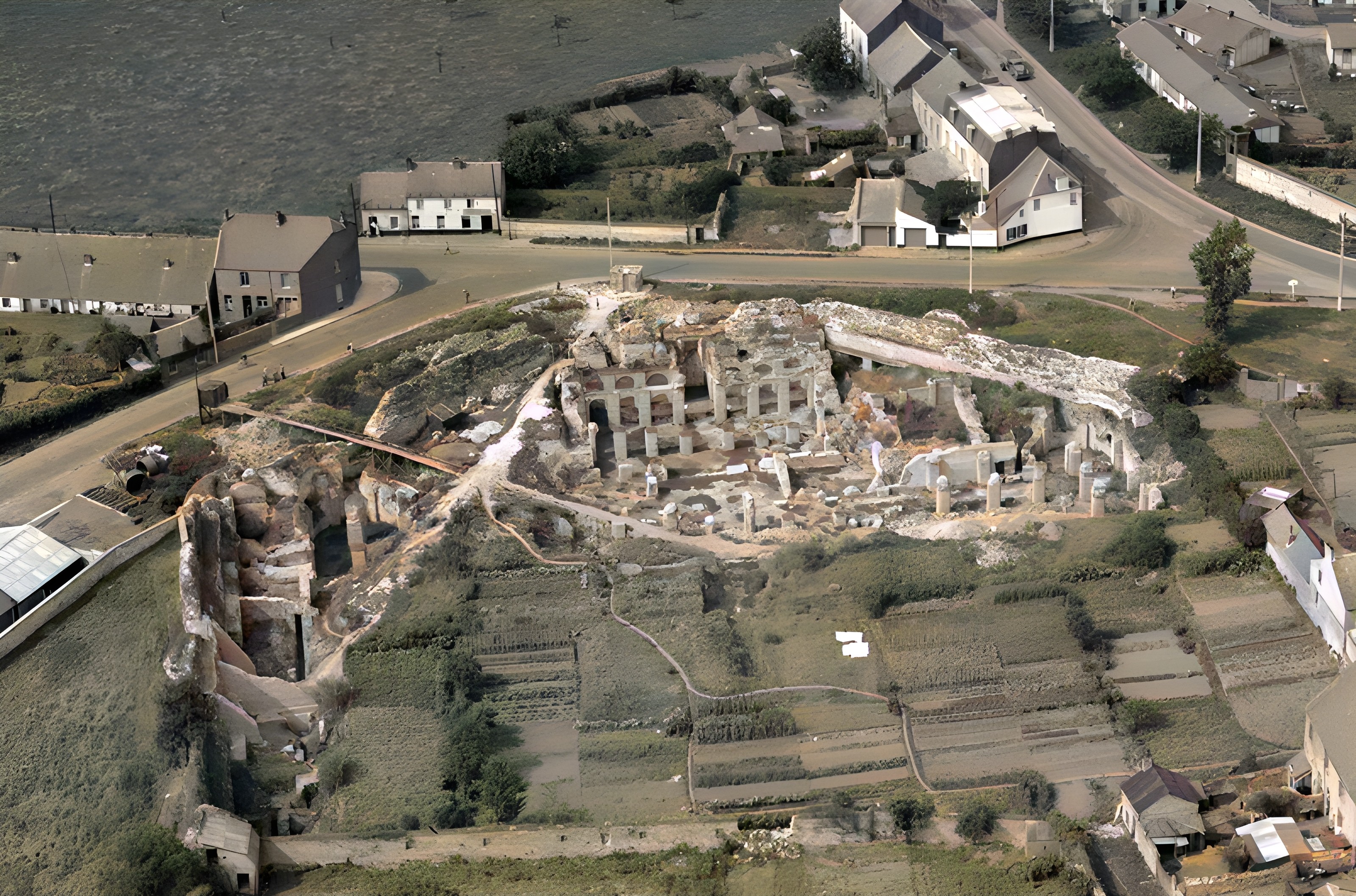 Forum Antique de Bavay, photo aérienne de 1949.