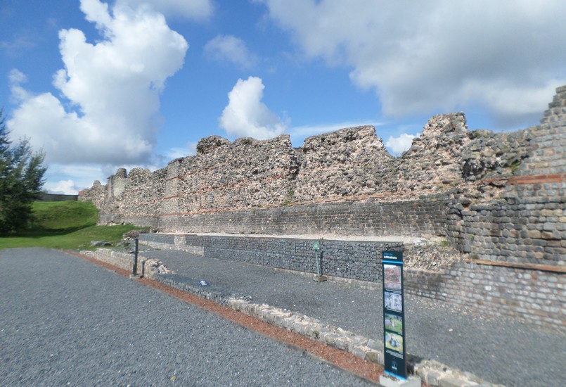 Forum Antique de Bavay, Musée et site archéologique : La muraille édifiée au IVe siècle.