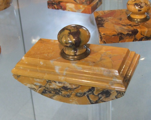 Musée du Marbre et de la Pierre Bleue à Bellignies.