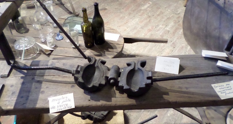 Musée des Evolutions à Bousies. Outillages pour le verre.