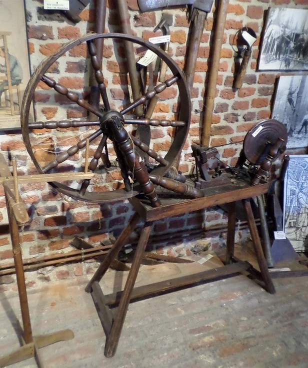 Musée des Evolutions à Bousies. Rouet.