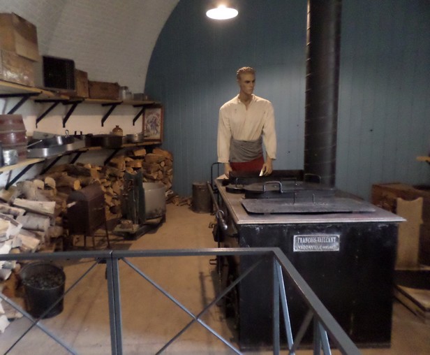 Musée du Fort Leveau à Feignies : Les cuisines