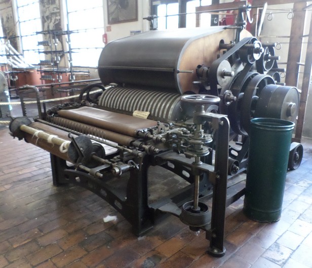 Écomusée de l'Avesnois, Musée du Textile et de la Vie Sociale de Fourmies, machine textile.
