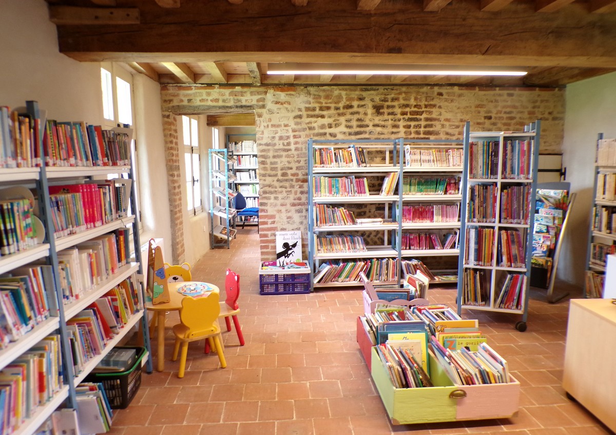 La Maison du Sabotier à Jolimetz, bibliothèque