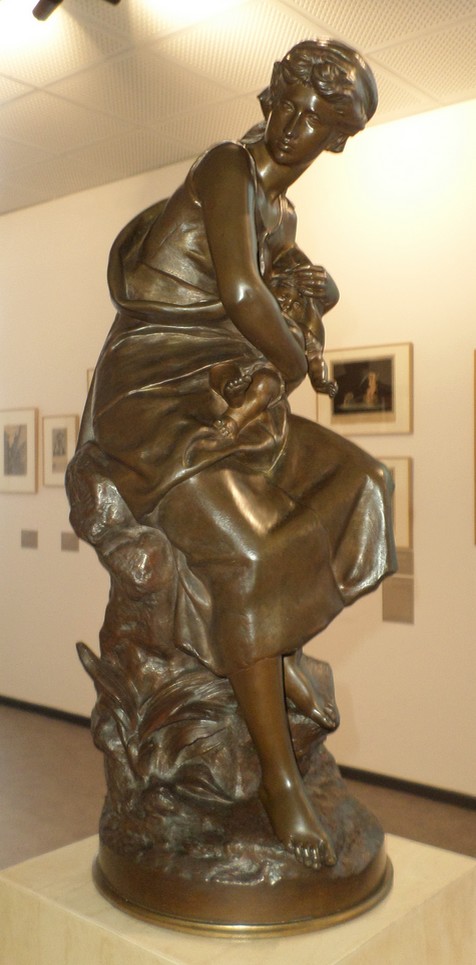 Musée Henri Boëz, nu féminin bronze