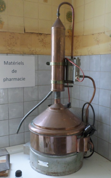 Musée du Sanatorium de Felleries-Liessies, alambique.