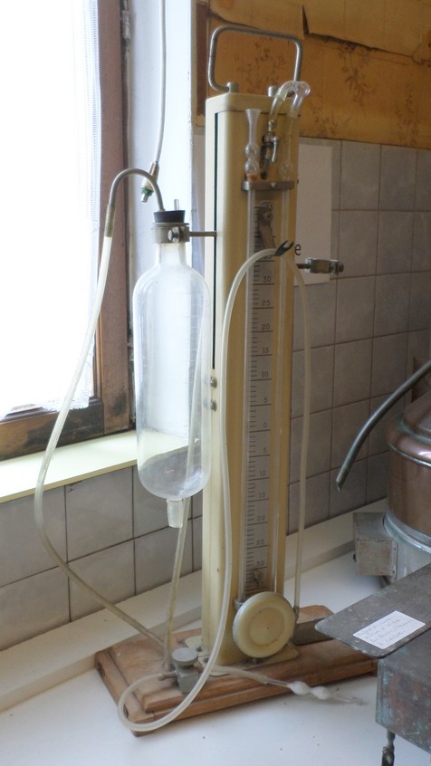 Musée du Sanatorium de Felleries-Liessies, appareil de mesure.