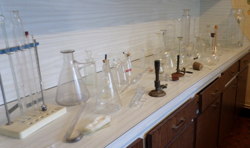 Musée du Sanatorium de Felleries-Liessies, matériel de laboratoire