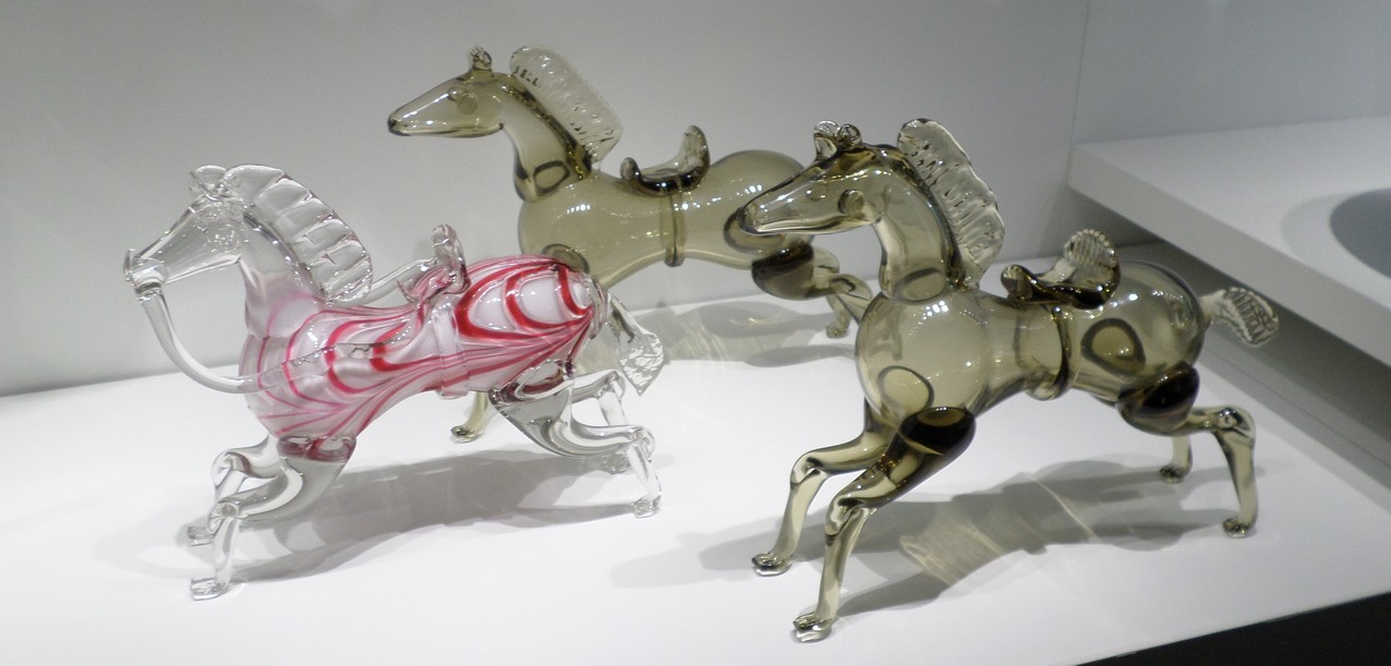 MUSVERRE, Musée du verre de Sars-Poteries, bousillés