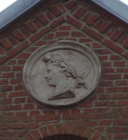 Emblème à Neuf Mesnil
