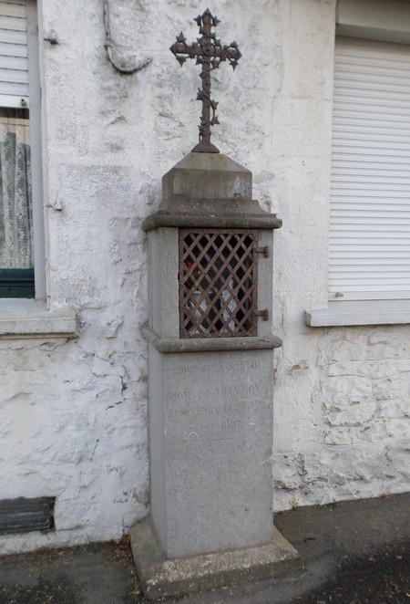 Oratoire à Noyelles sur Sambre.