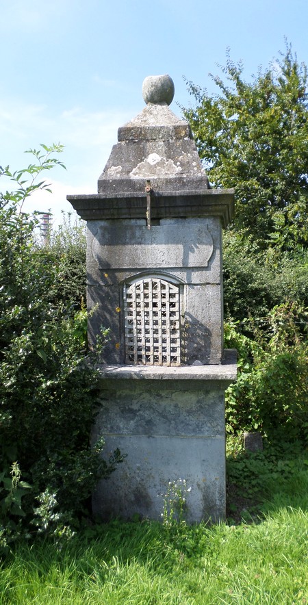 Chapelle de 1821 à Ohain