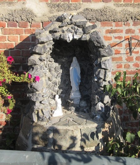 Grotte niche,  Rue de Saulchelle à Orsinval