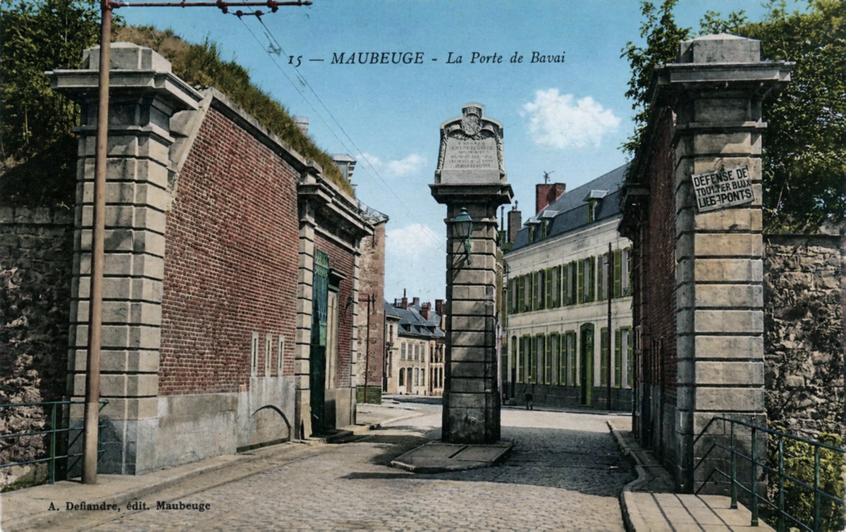 Porte de Bavay côté campagne