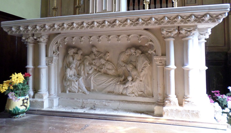 Eglise de Petit Fayt, autel