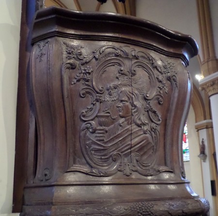 Eglise de Poix du Nord, détail de la chaire