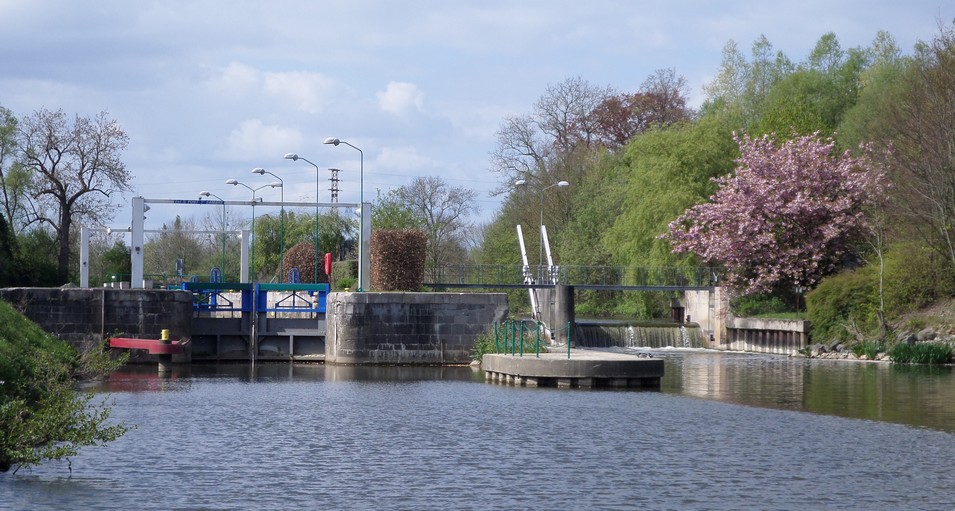 Ecluse de Pont sur Sambre