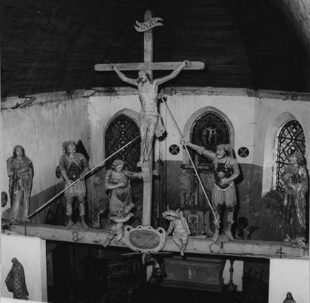 Potelle, poutre de gloire de la chapelle du château