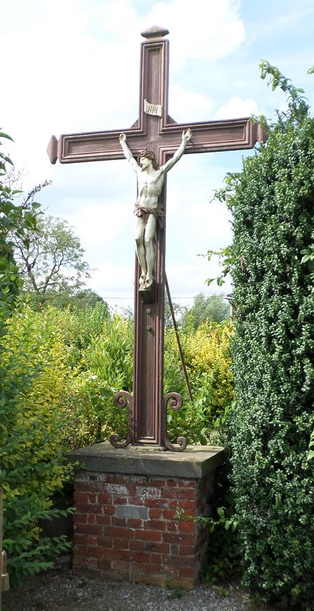 Calvaire situé à Prisches.