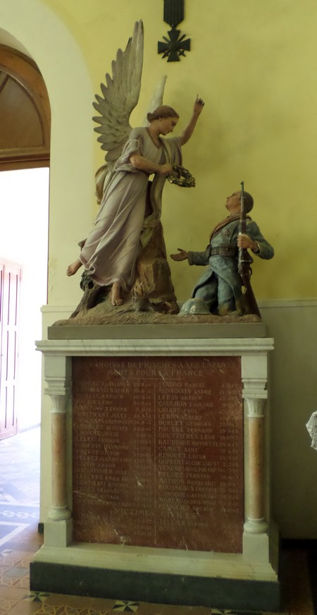 Eglise de Prisches, monument aux morts