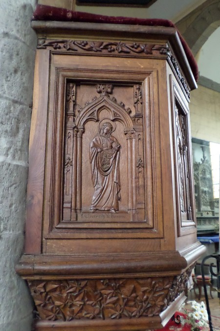 Eglise de Ramousies, chaire