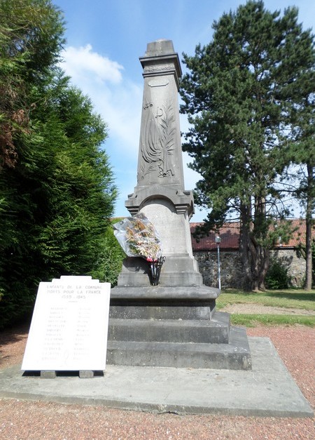 Monument aux Morts de Recquignies