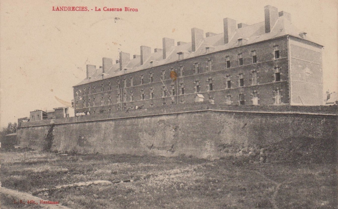 Remparts de Landrecies, caserne Biron