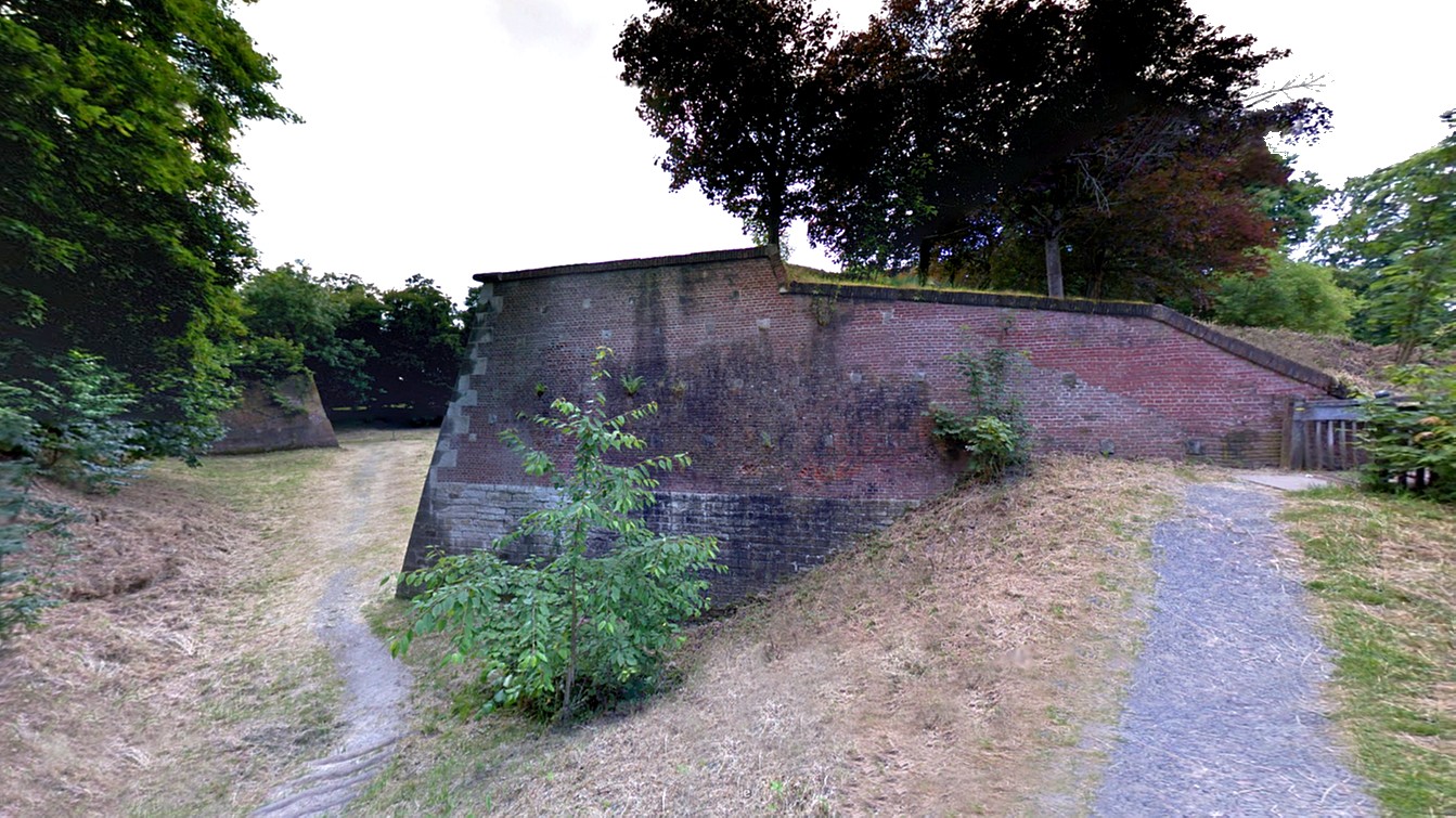 Le Quesnoy, ses remparts. Histoire des fortifications de Vauban. Demi-lune