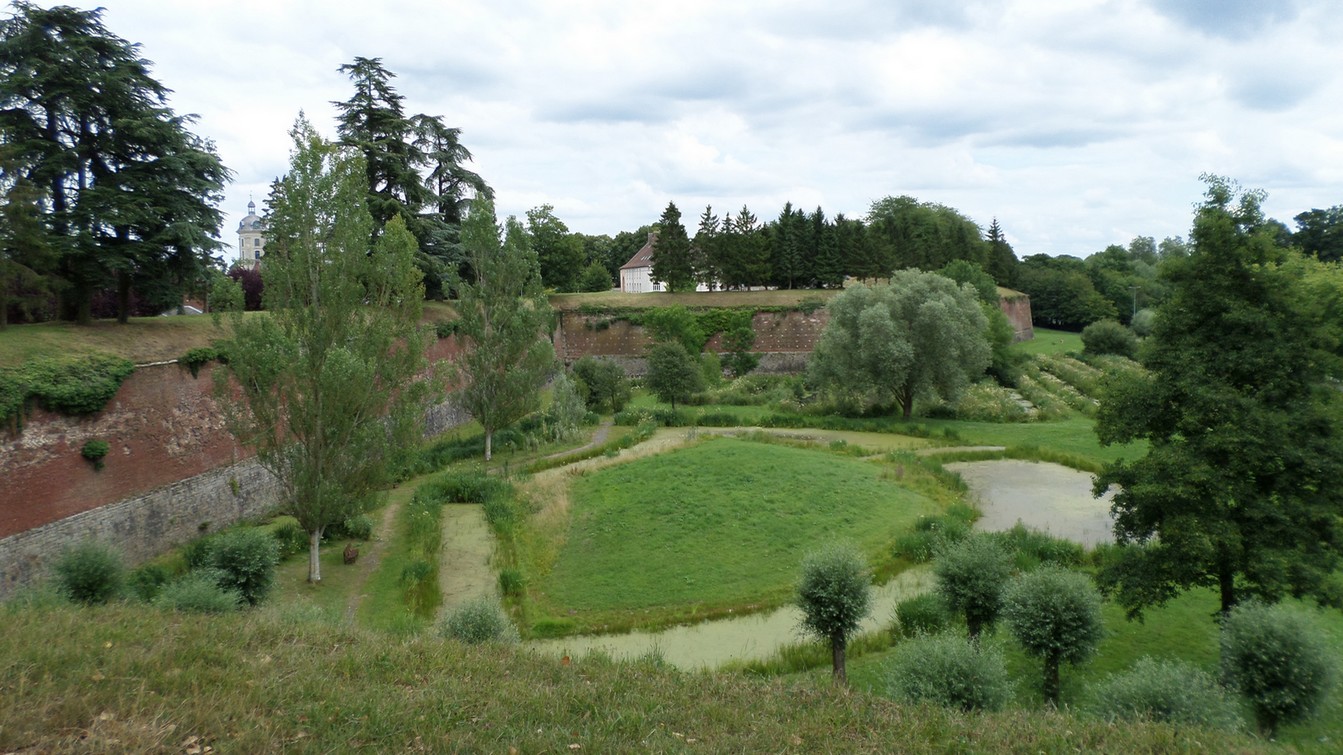 Le Quesnoy, ses remparts. Histoire des fortifications de Vauban.