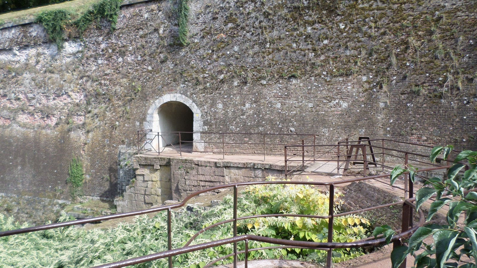 Le Quesnoy, ses remparts. Le mémorial Néo-Zélandais.