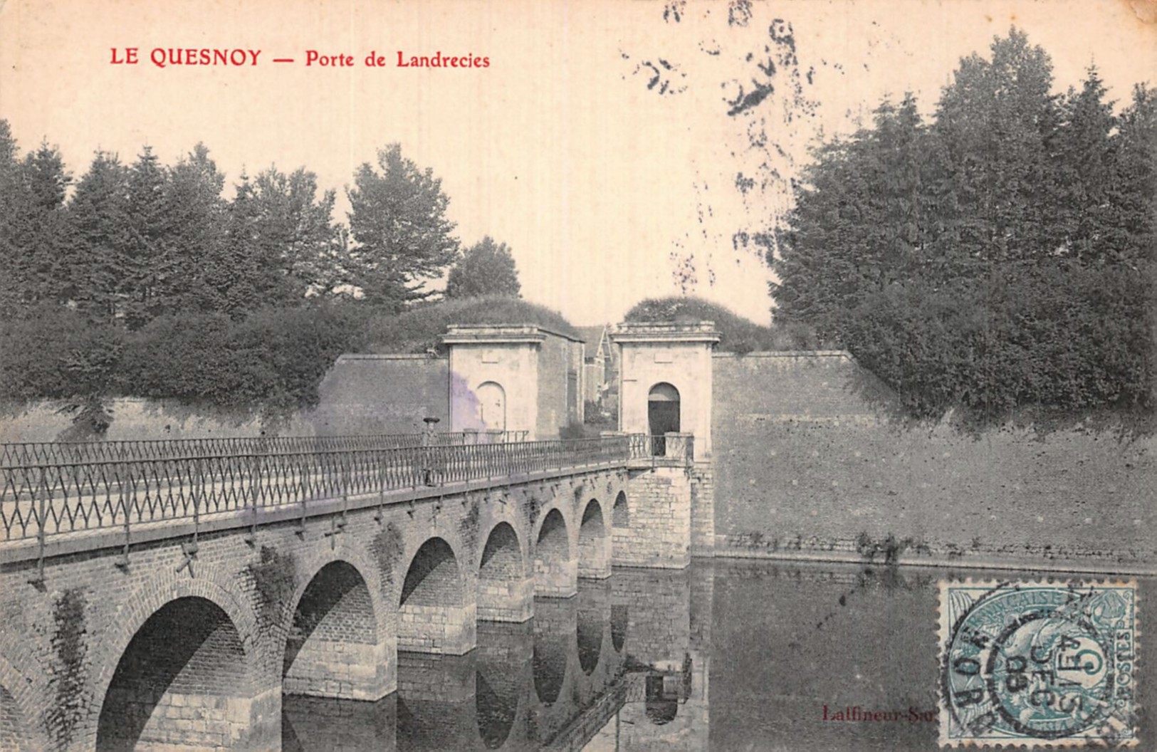 Le Quesnoy, ses remparts. La porte de Landrecies 