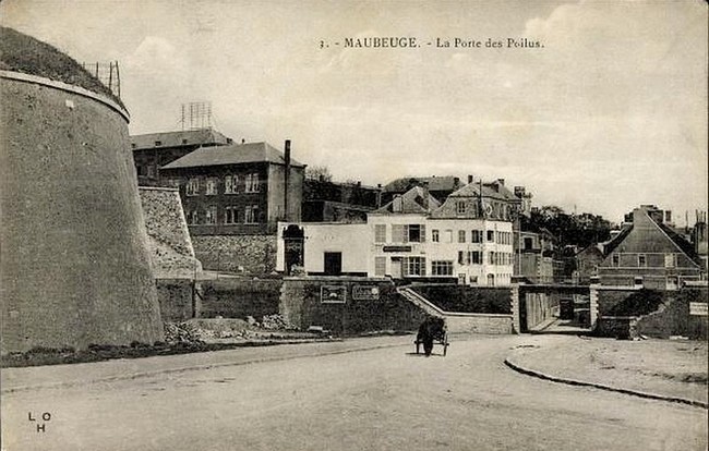 Maubeuge, la porte des Poilus.