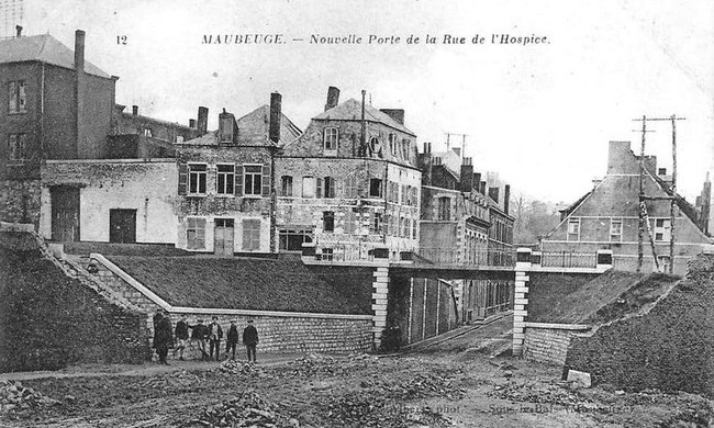 Maubeuge, la porte des Poilus.