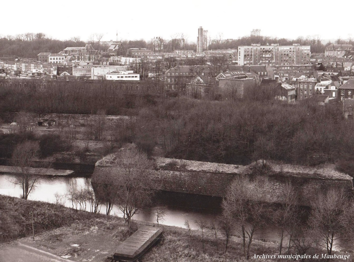 Remparts de maubeuge, l'ouvrage à cornes.