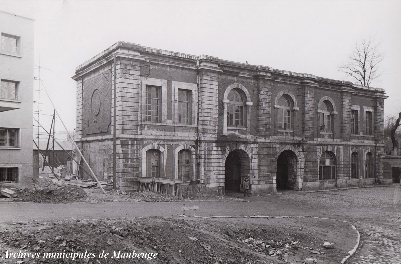 Les remparts de Maubeuge, la porte de France.