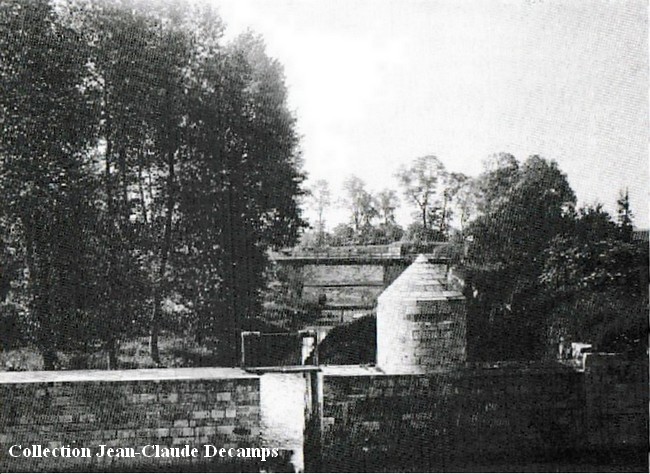 Remparts de Maubeuge, porte d'entrée des eaux, batardeau.