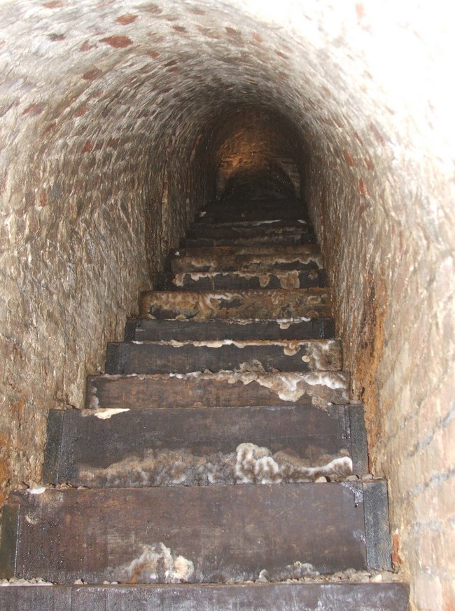 Les remparts de Maubeuge, souterrains et chambre d'écoute