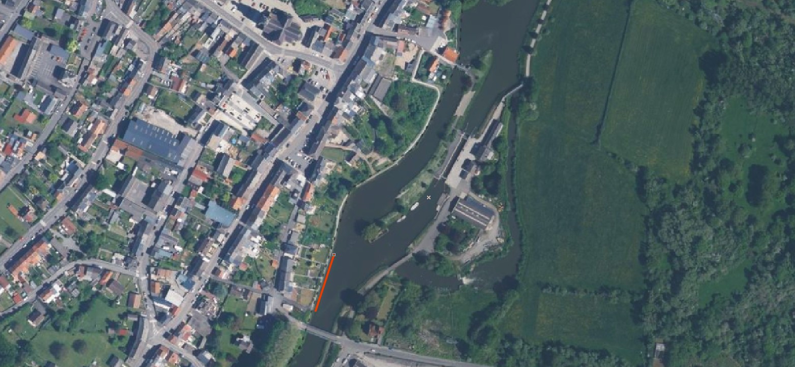 La Sambre à Berlaimont, l'écluse, la halte nautique