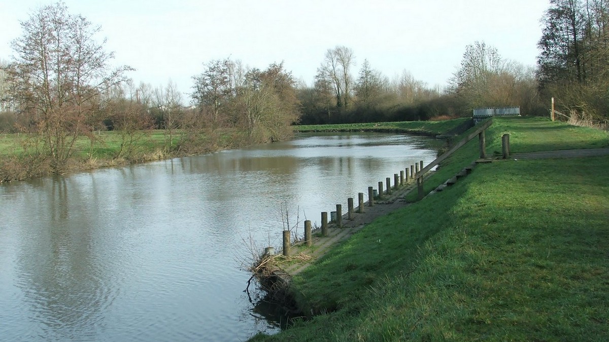 La halte nautique de Leval