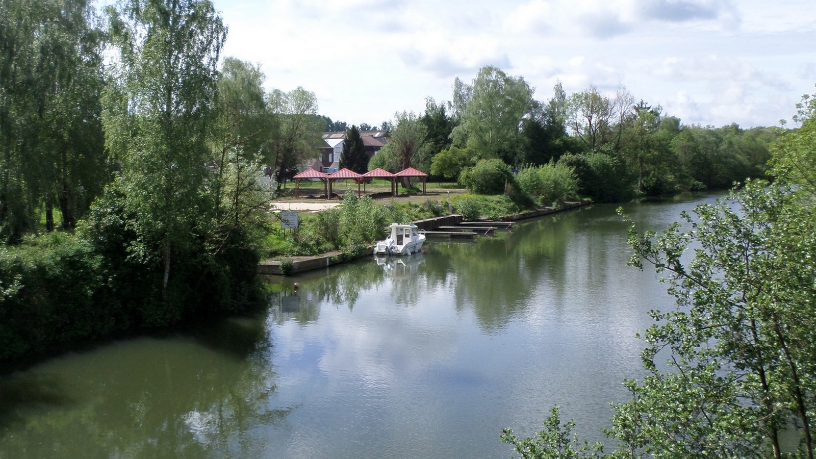 La Sambre en Avesnois, club nautique de Marpent