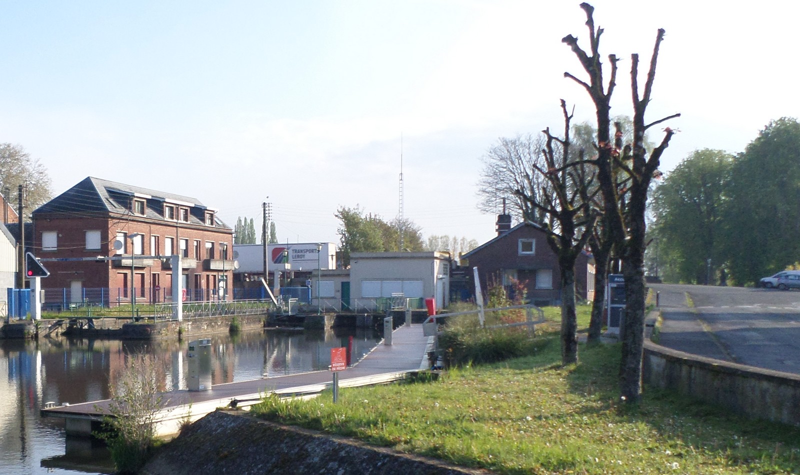 Ecluse et halte nautique de Landrecies