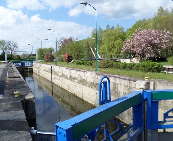 Ecluse de Pont sur Sambre