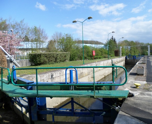 Ecluse de Pont sur Sambre
