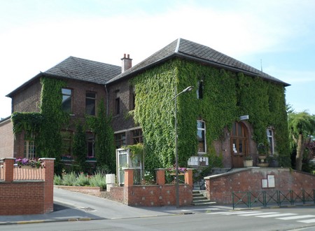 La mairie de Rousies