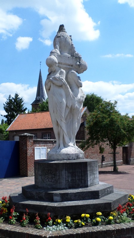 Monument aux morts de Ruesnes