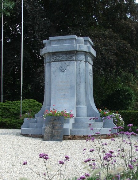 Sains du Nord, le monument aux Morts