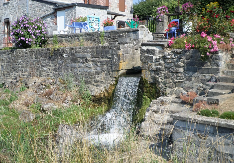 La chute d'eau du petit moulin