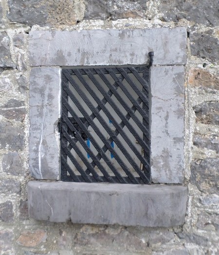 Niche à  Saint Aubin.